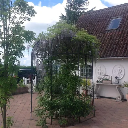 Bed & Breakfast - Stakdelen 47 *